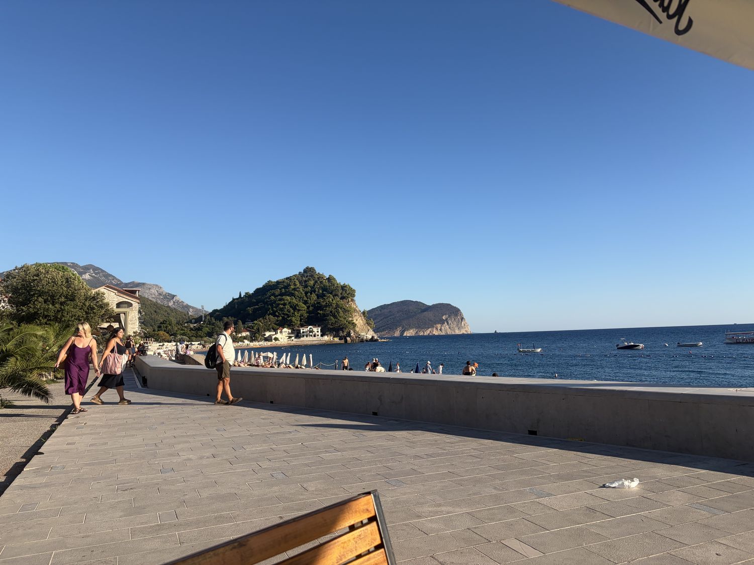 The front at Petrovac, early evening.
