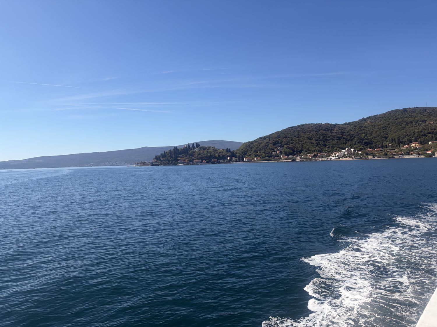 10 minutes across the mouth of the bay.